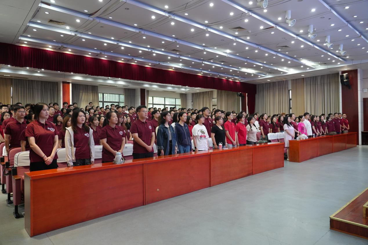 f60415abc16537f504cf0537982e5979